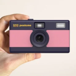 Appareil photo peeksme rose + 1 paire de clips vert + 1 lanière bleue