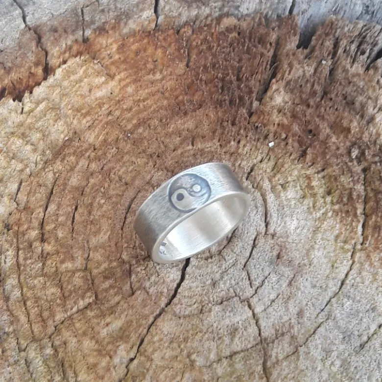 Bague ethnique yin yang taille 58