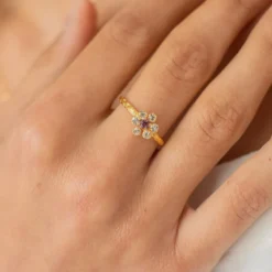 Bague réglable dorée fleur cristal lilas