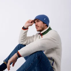 Bonnet en laine d'agneau bleu jeans