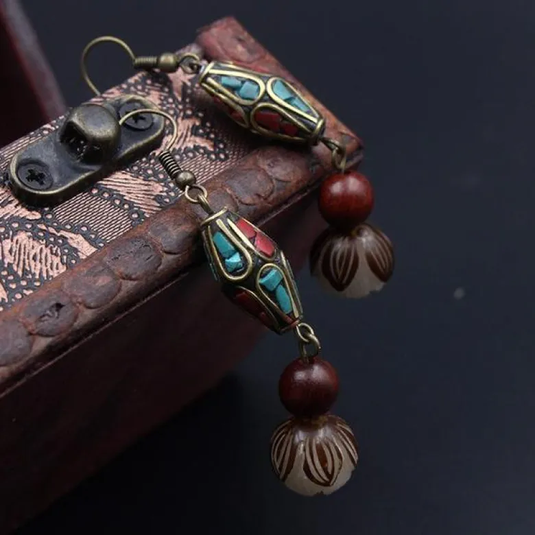 Boucles d'oreille ethniques en zinc