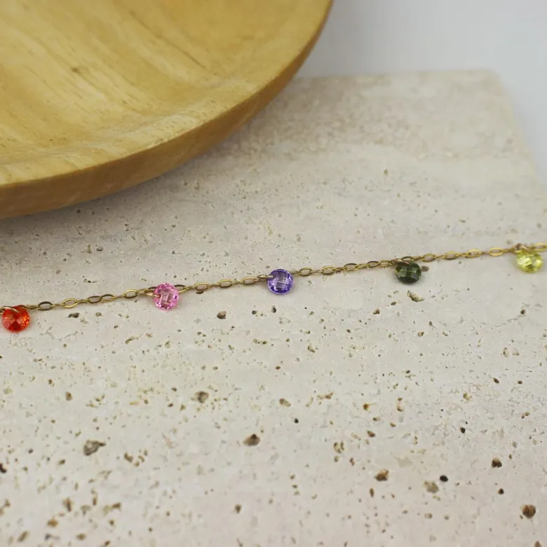 Bracelet multicolor avec breloques strass en zirconium