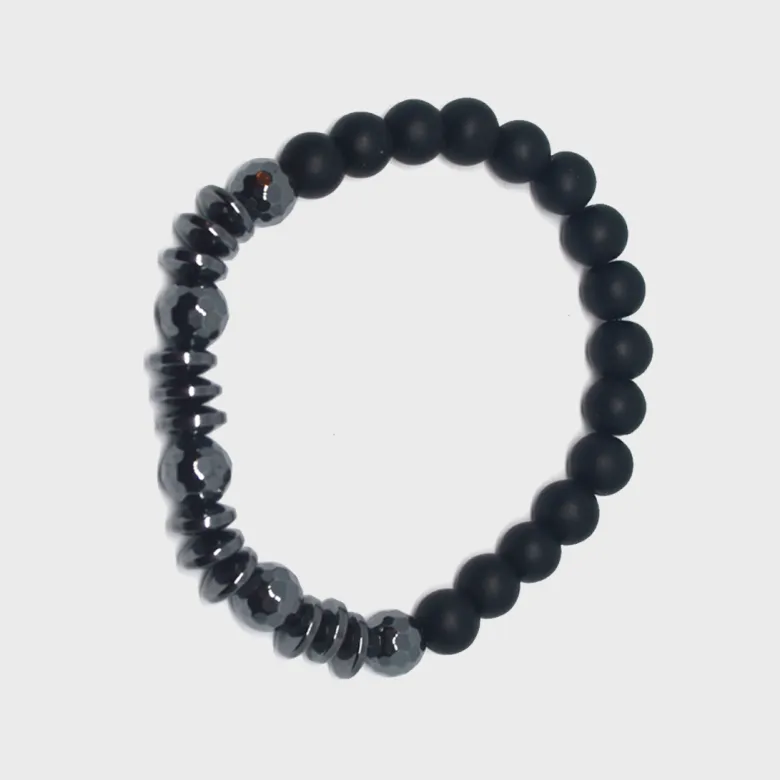 Bracelet noir et hématites