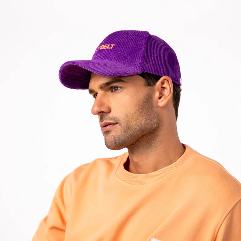 Casquette en velours violet