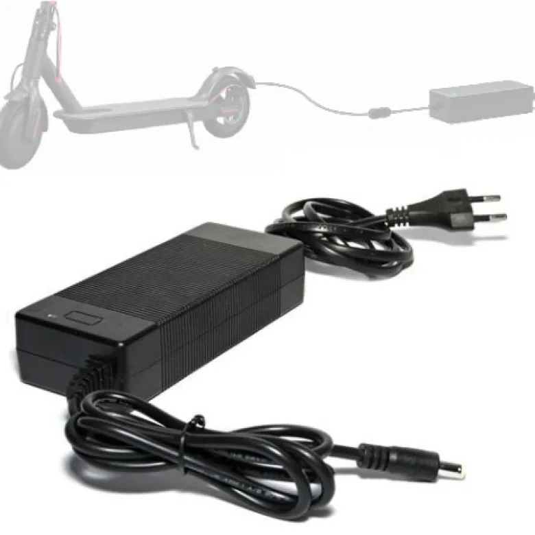 Chargeur urbango pour trottinette électr