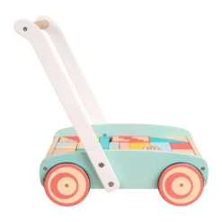 Chariot de marche avec cubes