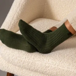 Chaussettes en laine vert kaki