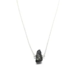 Collier protection tourmaline noire