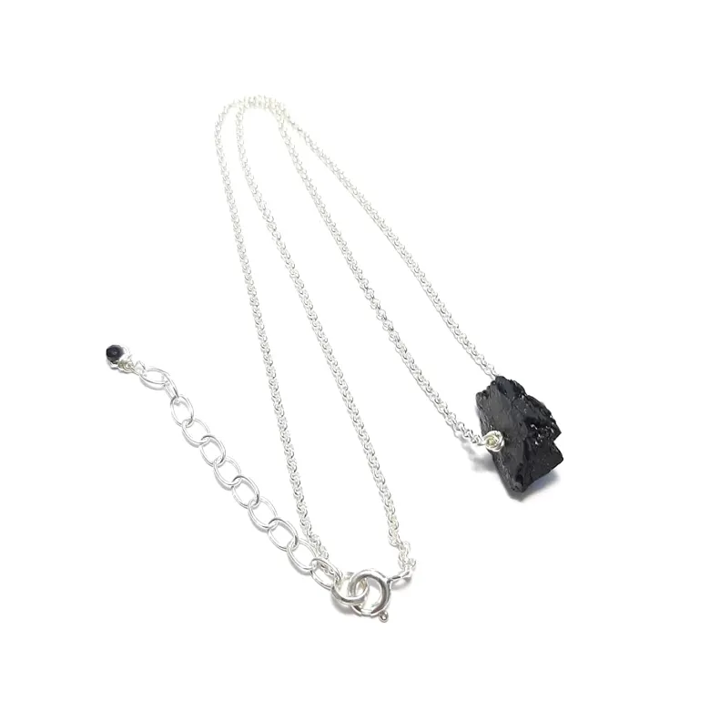 Collier protection tourmaline noire