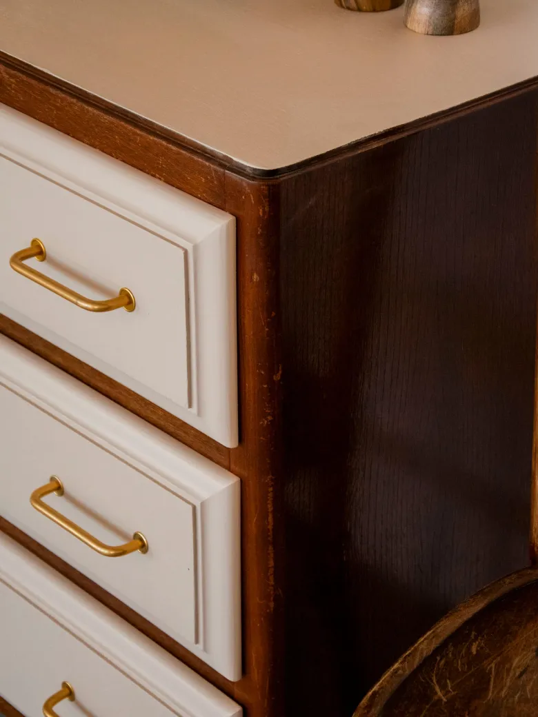 Commode à tiroirs peints n°577
