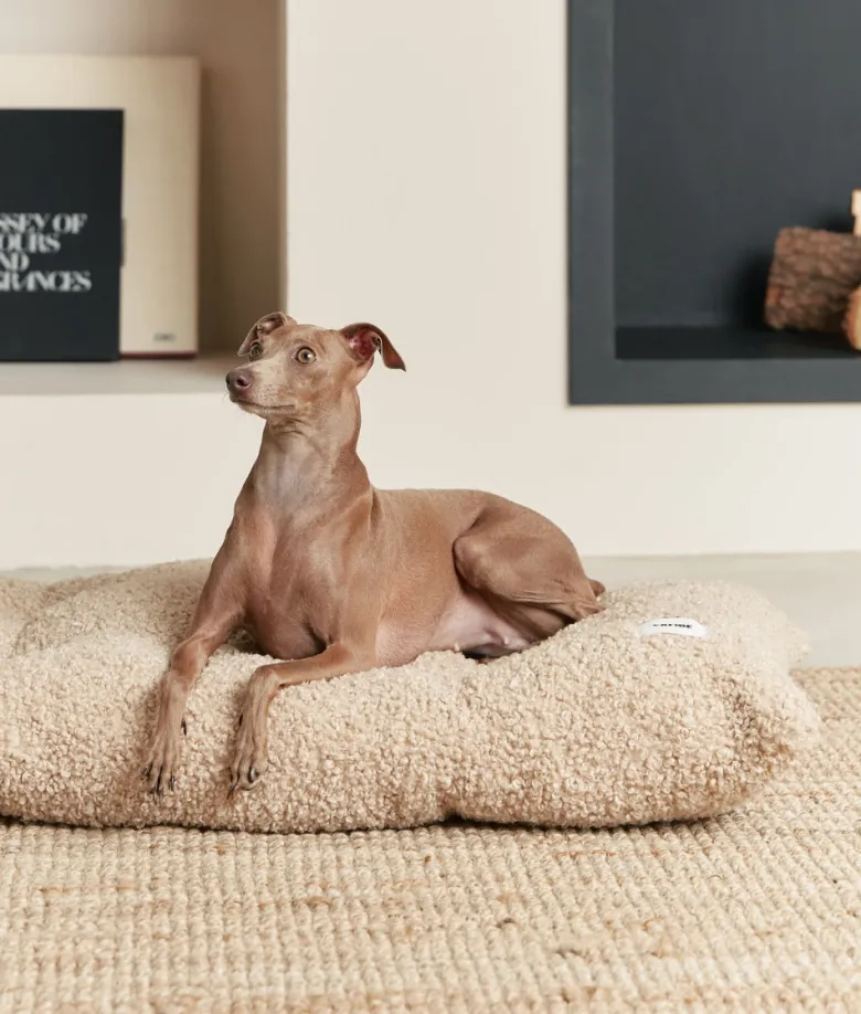 Coussin de lit effet bouclette - beige