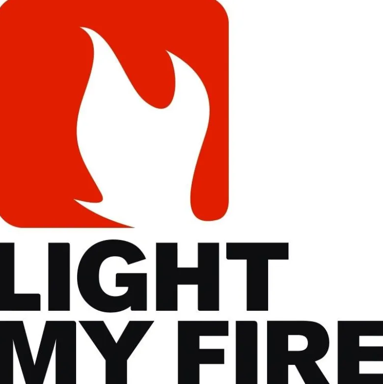 Couteau de survie light my fire fireknife bio orange