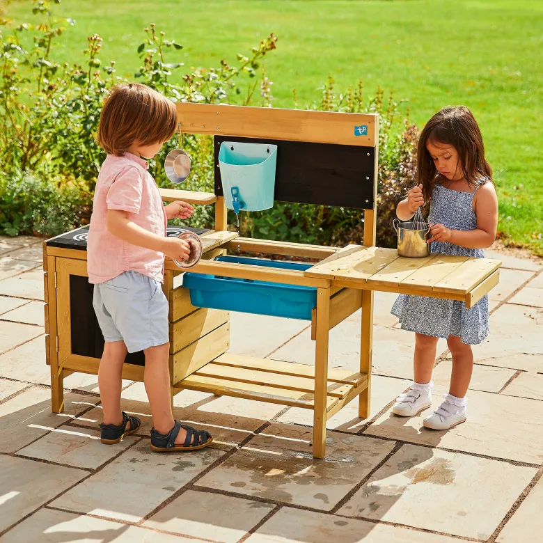 Cuisine d'extérieur pour enfant