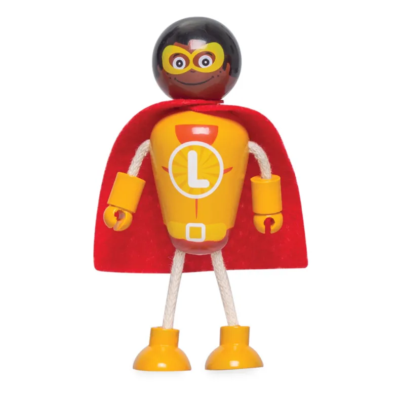 5 figurines de super-héros en bois