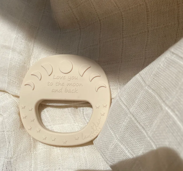 Hochet de dentition lune beige