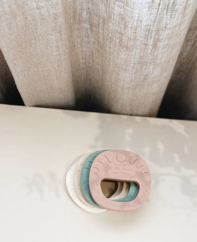 Hochet de dentition lune rose