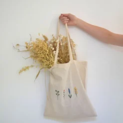 Kit broderie sur tote bag