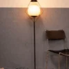 Lampadaire à globe en métal n°273