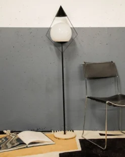 Lampadaire à globe en métal n°273
