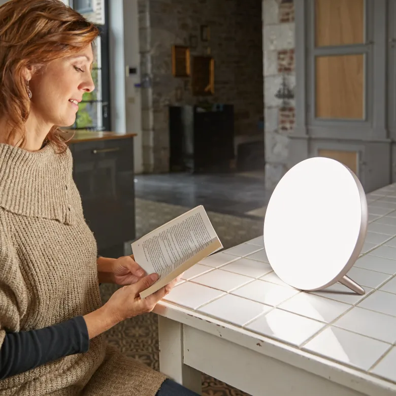 Lampe de Luminotherapie Led 10.000 Lux ajsutable avec fonction timer – Gris