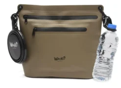 Le sac à nourriture 3 en 1 waterproof : 2 gamelles et porte-clés en silicone