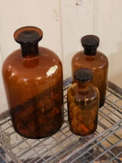 Nsemble de pots d'apothicaire en verre n°824