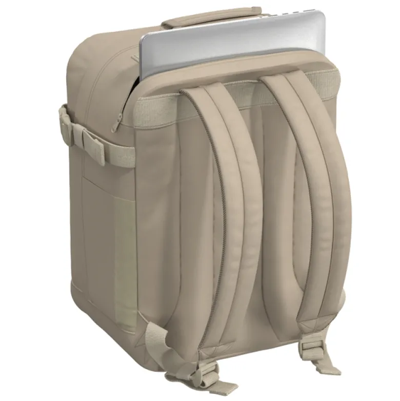 Sac à dos cabine recyclé ultra léger 28L CabinZero Beige
