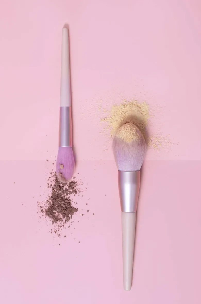 Set de 12 pinceaux a maquillage