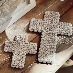 Suspension croix coquillage