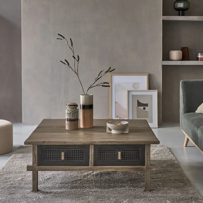 Table basse en pin massif recyclé