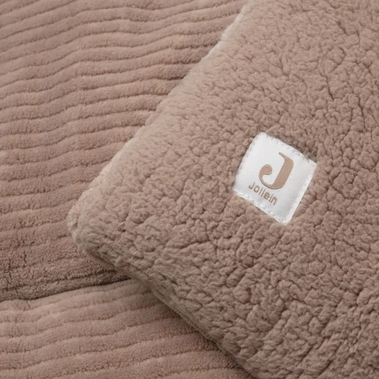 Tapis de jeu cloudy rib milky coffee (100 x 100 cm)