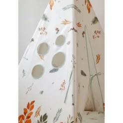 Tente tipi amis de la fôrêt