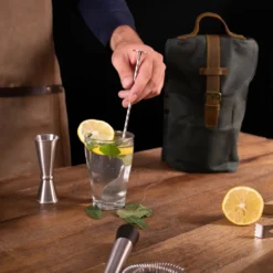 Trousse et kit cocktail barmaid charbon