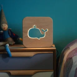 Veilleuse baleine en bois